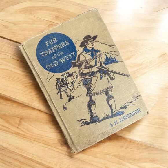 Vintage Western Pulp Book Hardcover 1946 Fur Trappers of the West Collectable - Picture 1 of 9